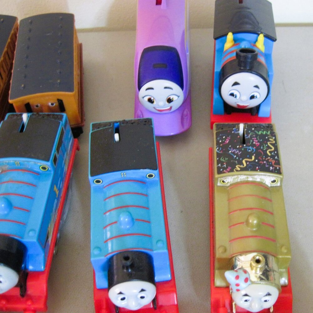 THOMAS THE TRAIN-Yrs. 09/13/19-Lot Of 31 Pcs.Assd.Sizes-14 Mini-13Lg.-4 Med.Size - Picture 10 of 12